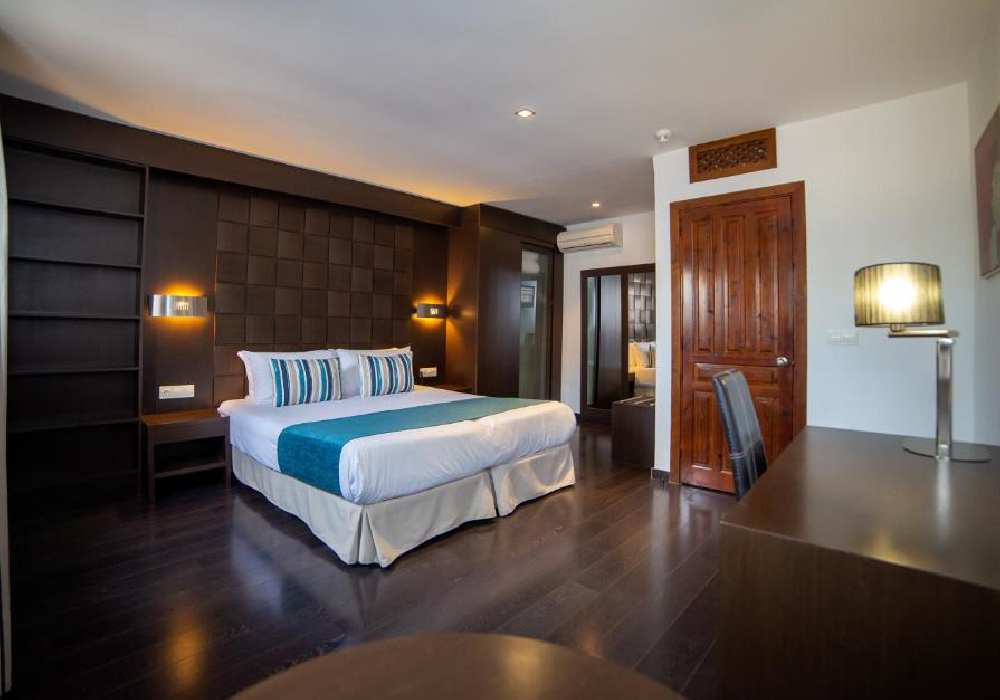 Occidental Pueblo Acantilado